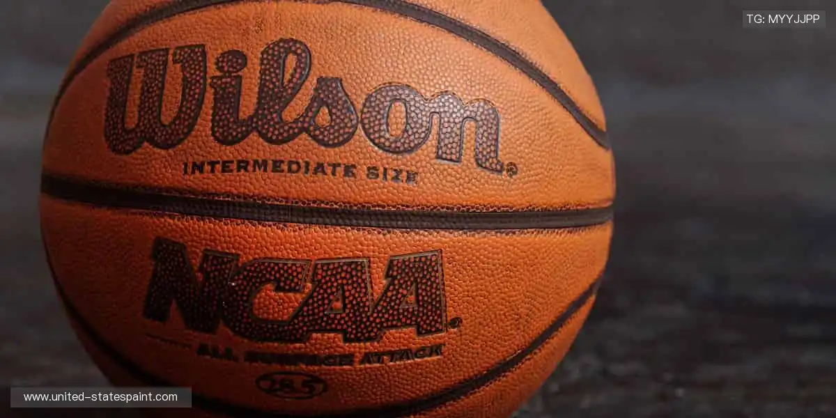 赛场瞬息万变，直播分秒必争！🏀